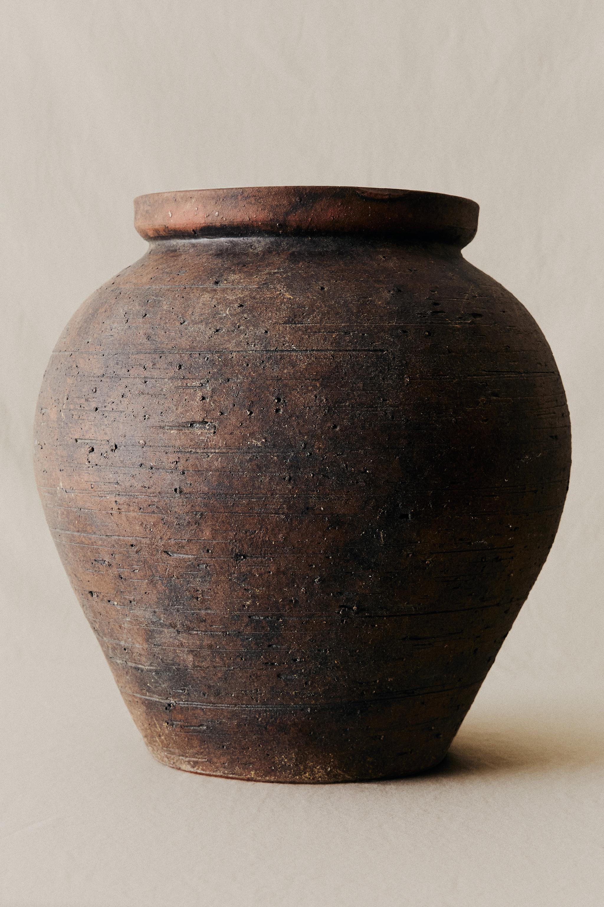 VASE CÉRAMIQUE TEXTURÉE